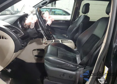 2018 Dodge Grand Caravan Sxt z USA, uszkodzony, nr VIN 2C4RDGCG9JR343362